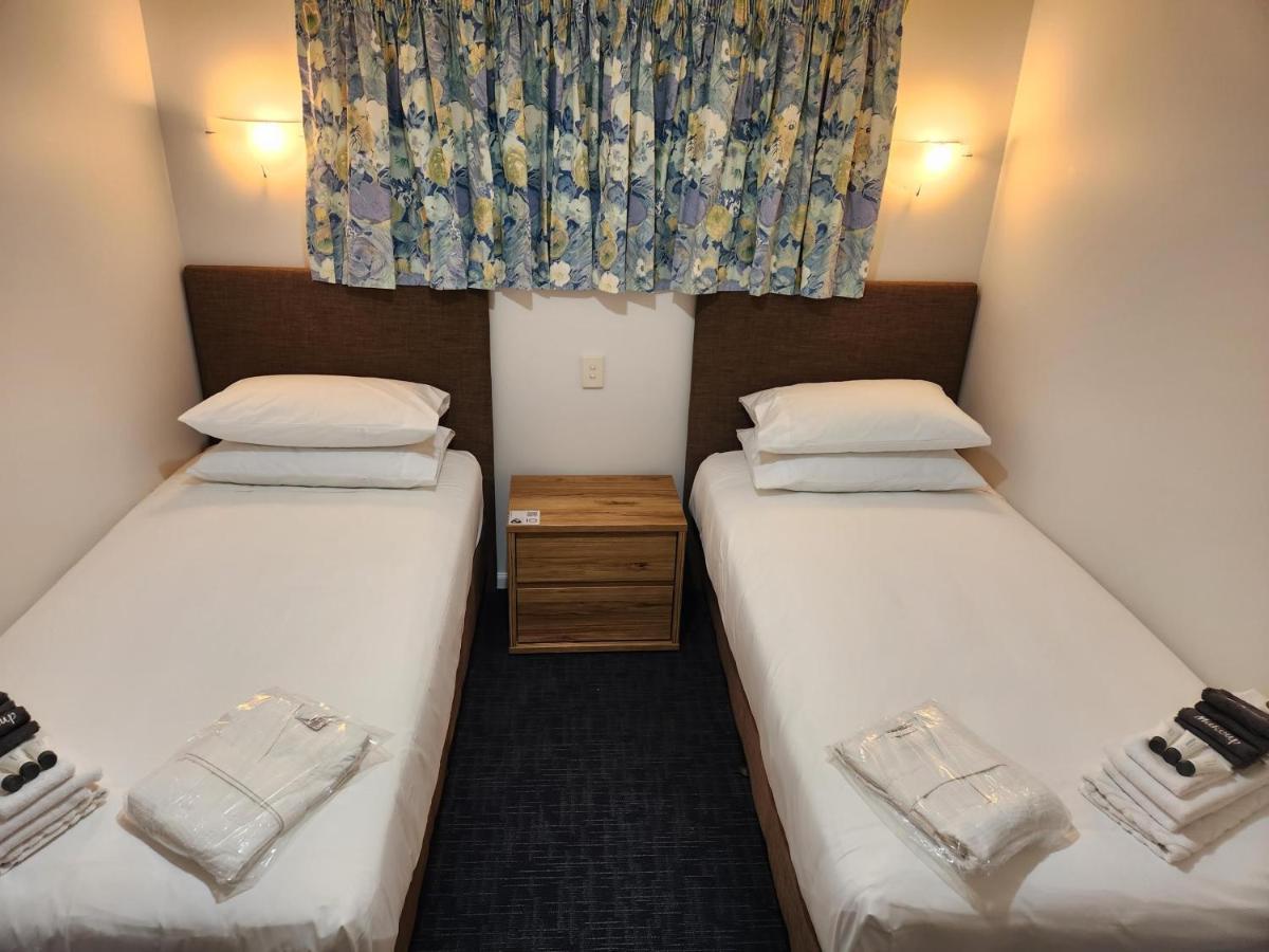 Botany Palms Motel Auckland Bagian luar foto